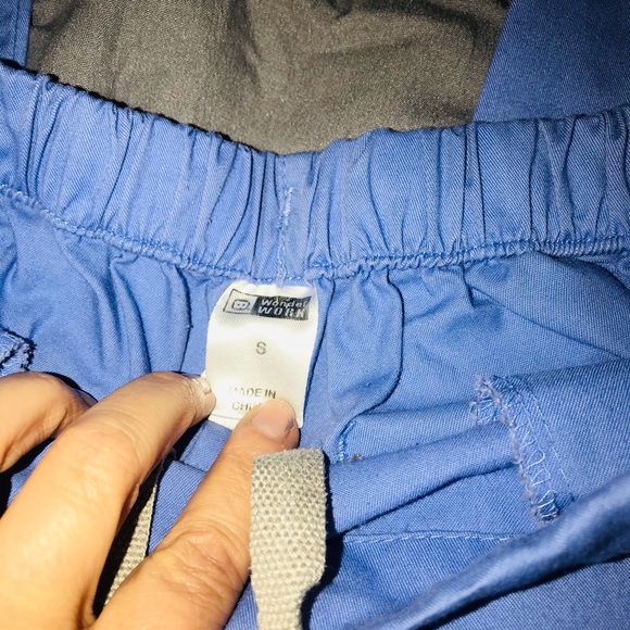 Wonder Work size small scrubs - Picture 3 of 7